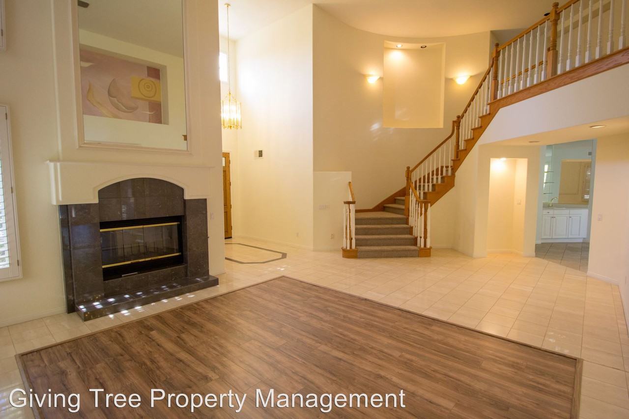 4705 Reedley Terrace - Photo 3 of 20