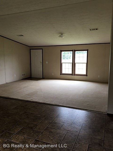 296 Keystone Dr - Photo 2 of 14