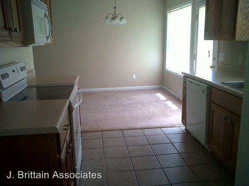 95 Cunningham Dr - Photo 2 of 6