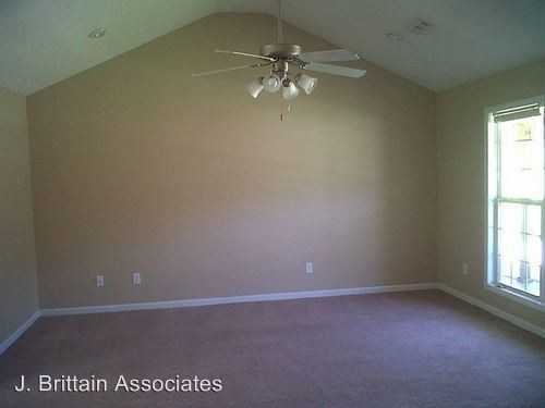 95 Cunningham Dr - Photo 3 of 6