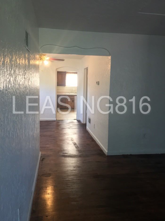 1307 S 11th St #A - Photo 3 of 16