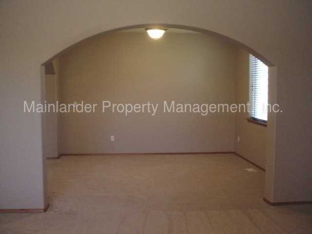 13770 SW 122nd Ave - Photo 3 of 35