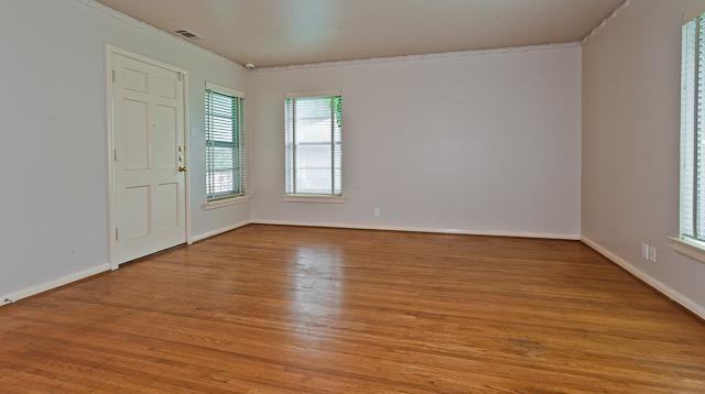 6143 Menger Ave - Photo 3 of 21