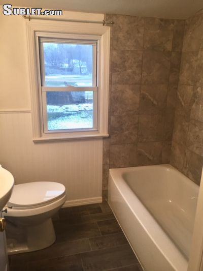 133 Main St - Photo 3 of 4