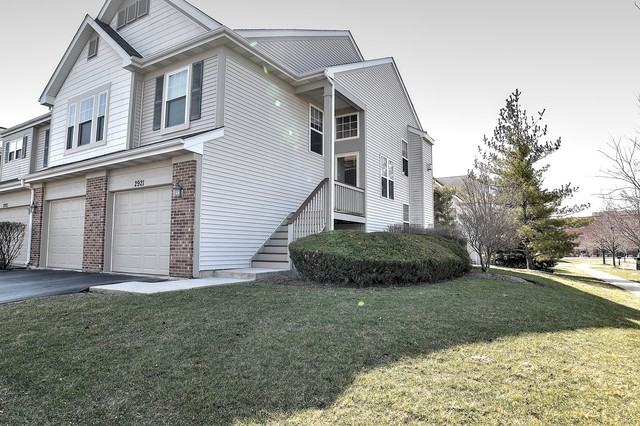 2921 Saganashkee Ln - Photo 2 of 24
