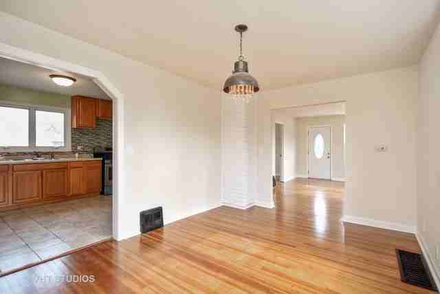 1108 Park Ave - Photo 3 of 10