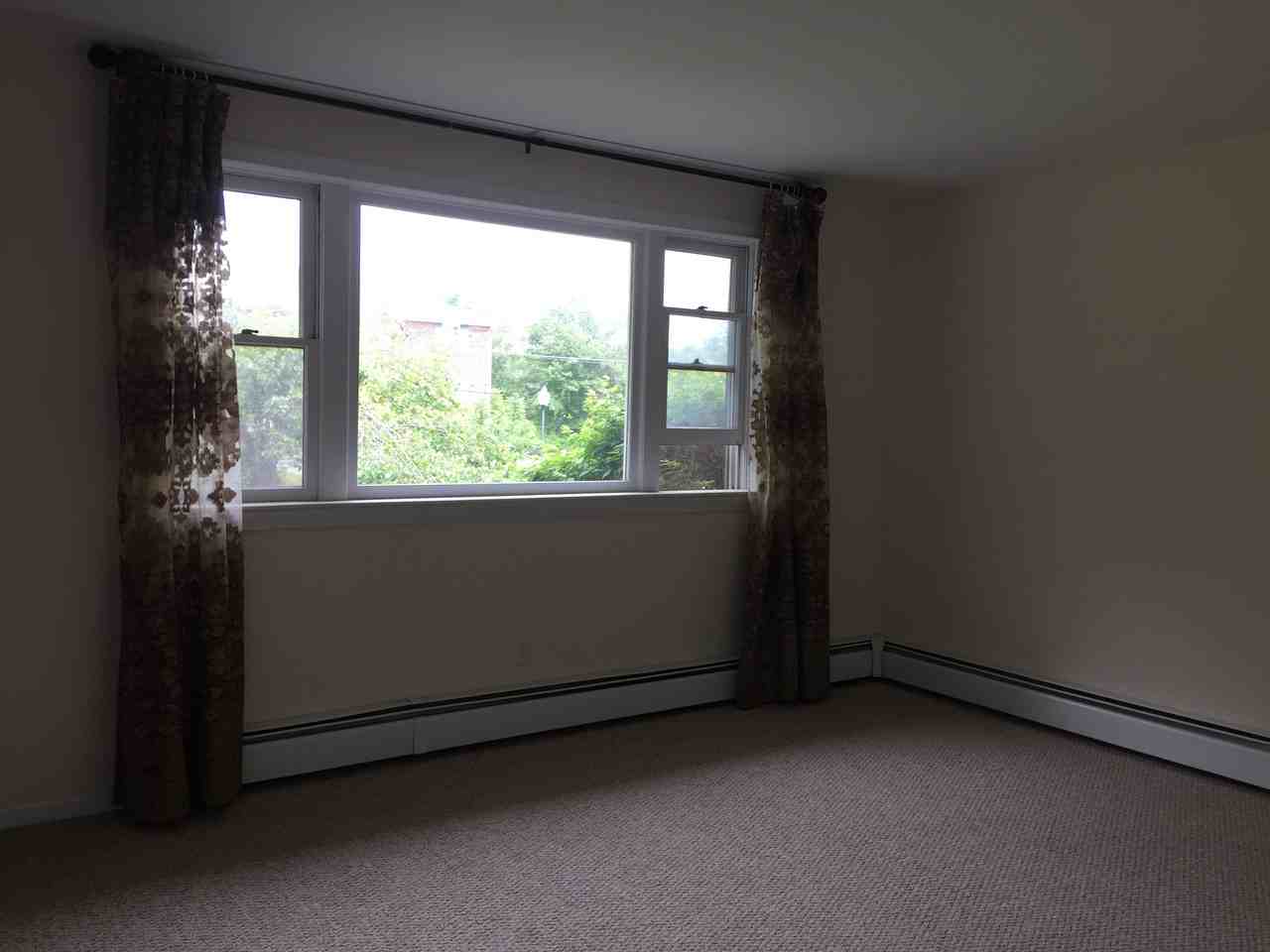 50 Frank St - Photo 2 of 10