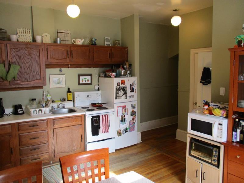 152 Goulburn Avenue - Photo 3 of 24