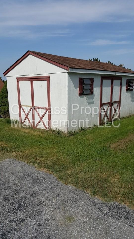 5409 Valley View Dr - Photo 3 of 21