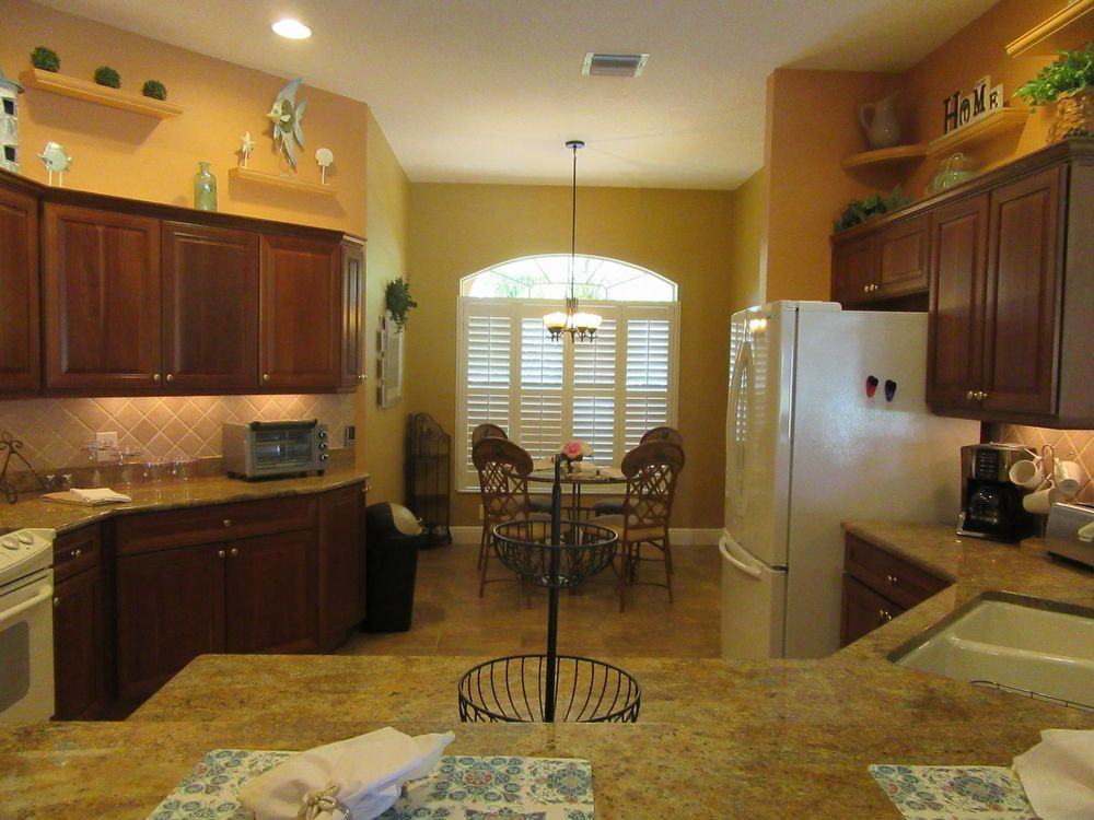 766 Mallory Hill Dr - Photo 3 of 29