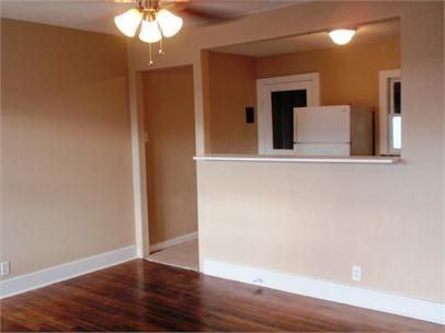 303 Cardinal St - Photo 2 of 8