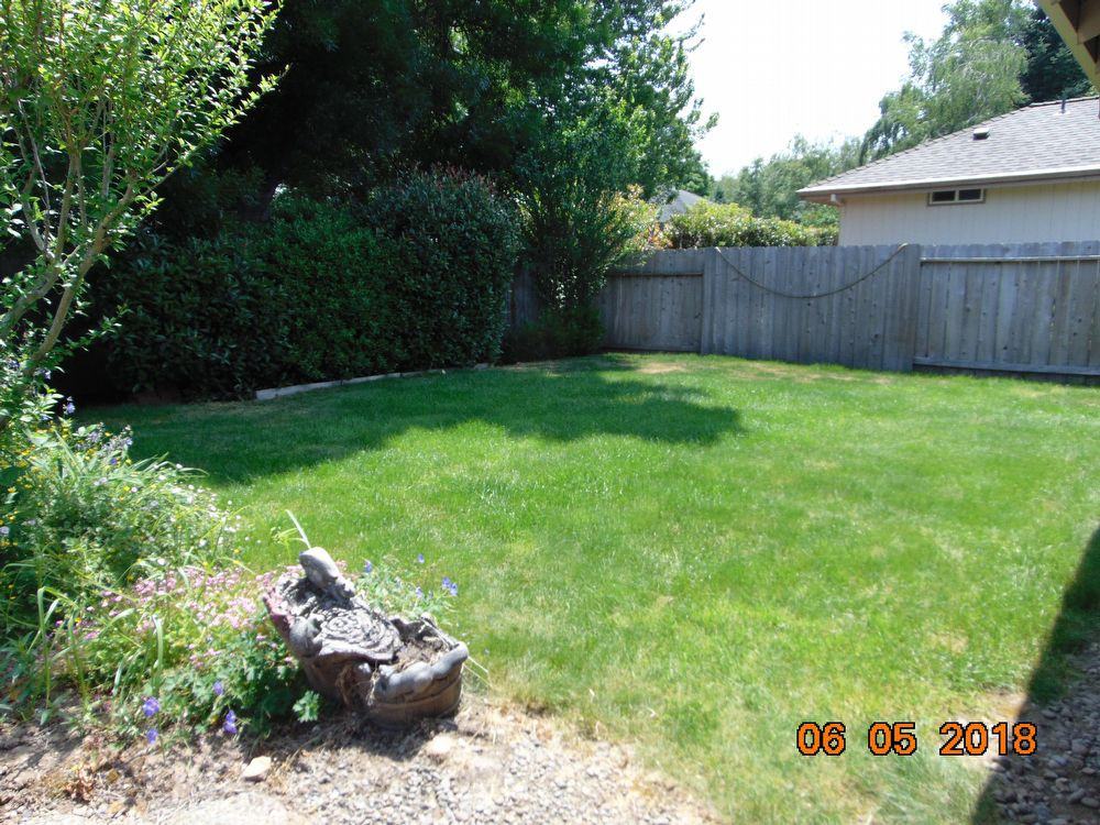 784 Woodbridge Dr - Photo 2 of 18