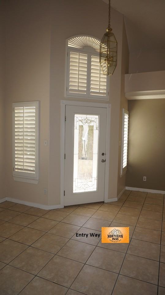 12321 Tierra Laurel - Photo 3 of 36