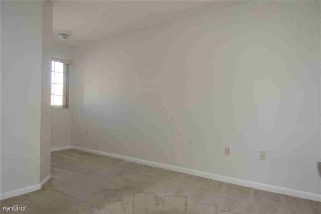 21207 NW 14th Pl - Photo 3 of 12