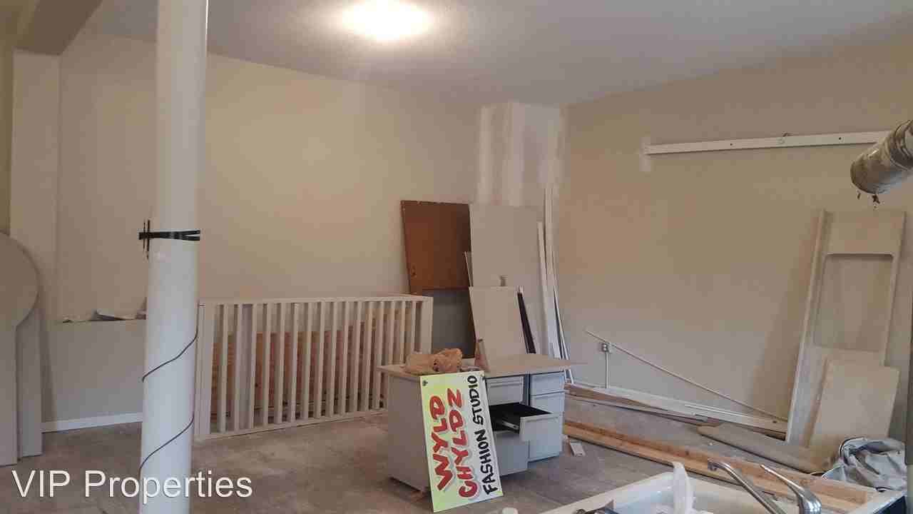 872 Payne Avenue - Photo 2 of 3