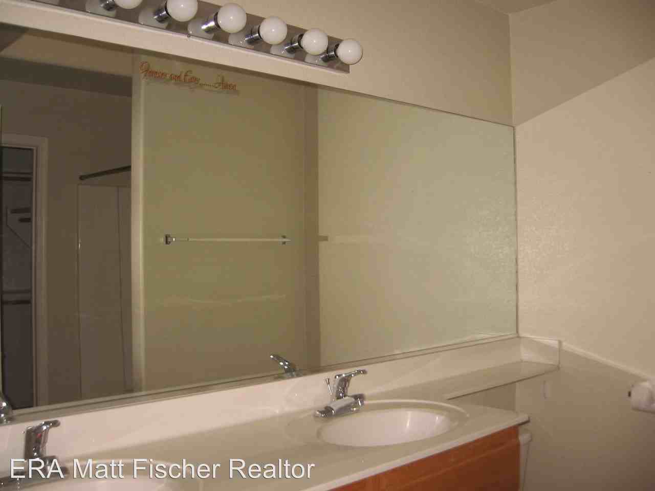 11385 S Kingman Ave - Photo 2 of 8