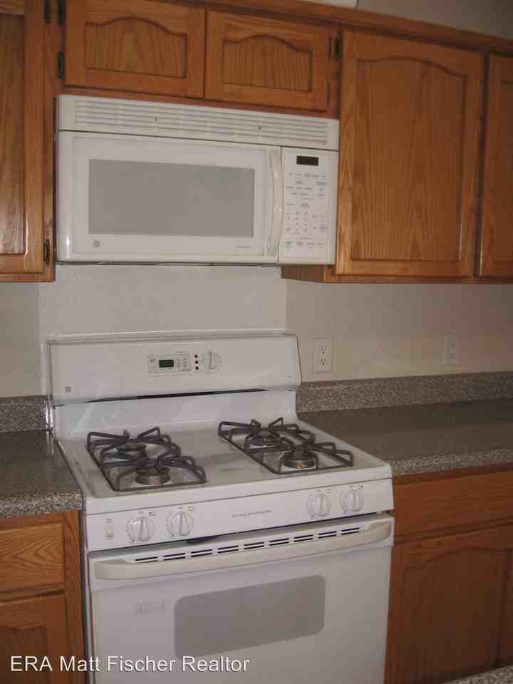 11385 S Kingman Ave - Photo 3 of 8