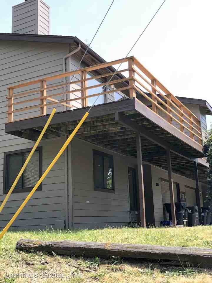 2911 & 2913 Central Blvd - Photo 2 of 3