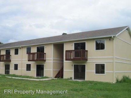 1884 Agora Cir SE #103