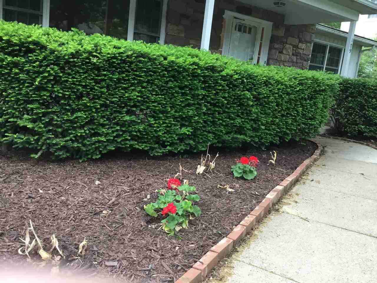 109 Valleyview Rd - Photo 3 of 35