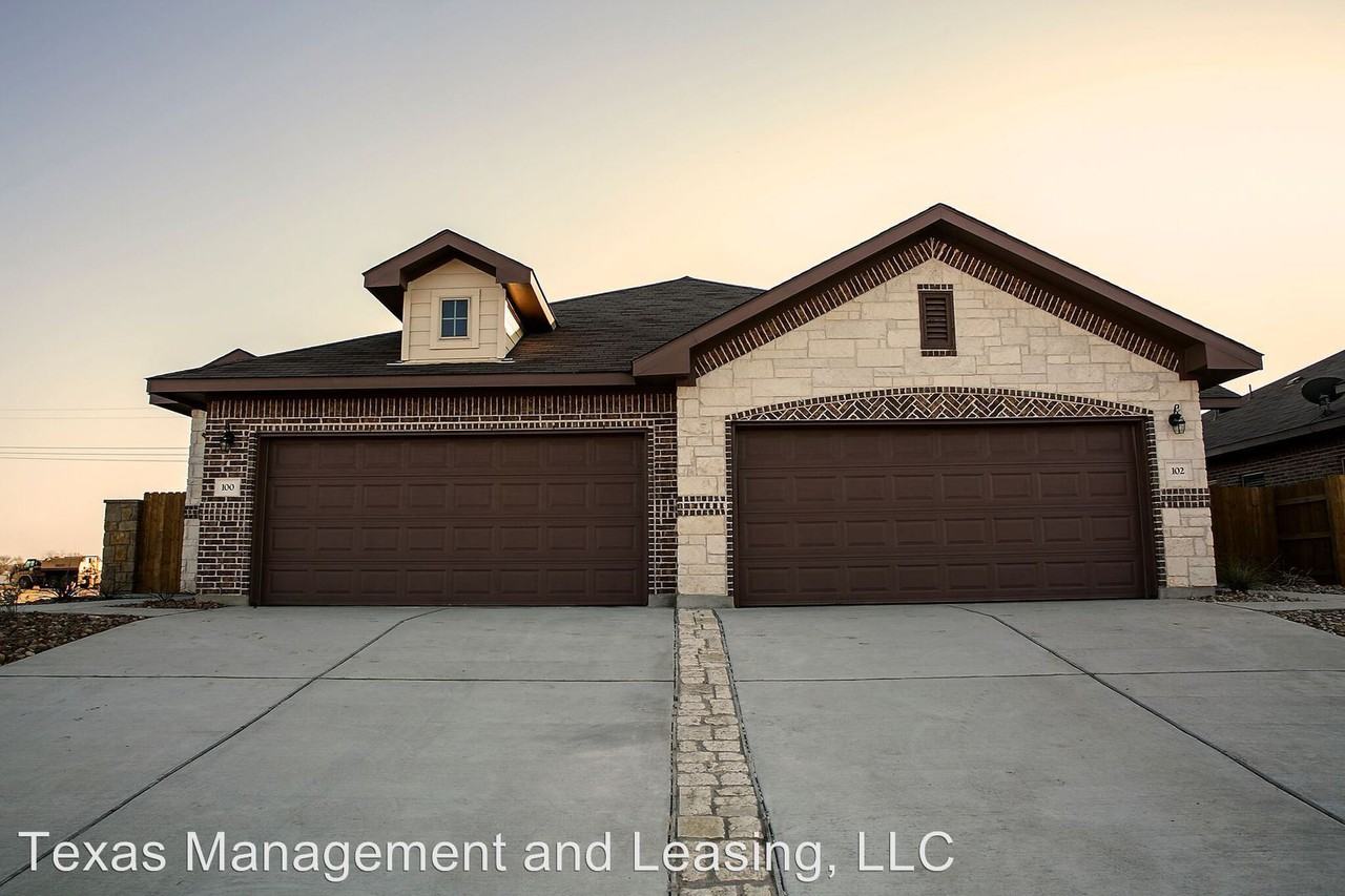 102 Hidden Springs Drive - Photo 2 of 16