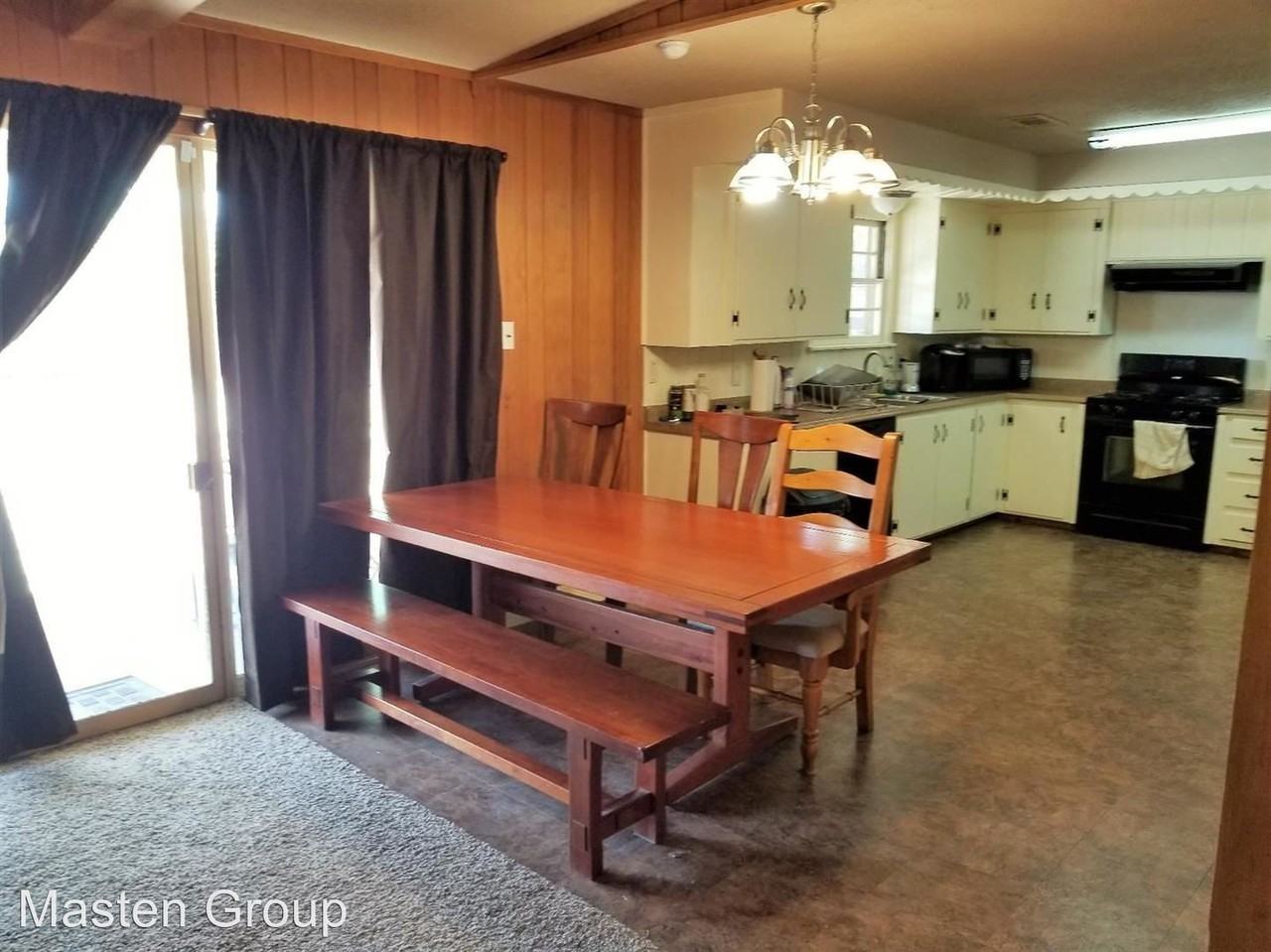 2701 37th St - Photo 3 of 10