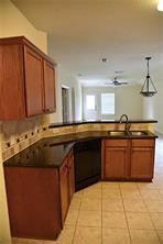 32331 Summer Park Ln - Photo 2 of 19