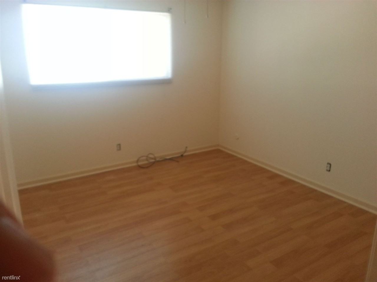 628 Kentucky St - Photo 2 of 10