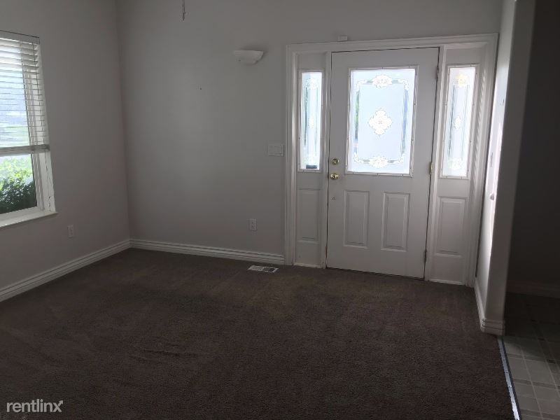 15 E Cascade Ave - Photo 3 of 10