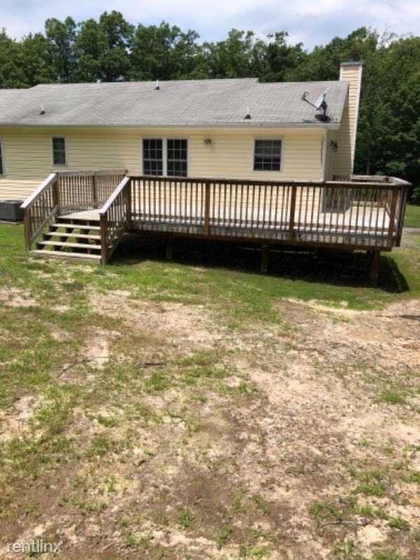 3165 Sandy Hook Rd - Photo 2 of 4