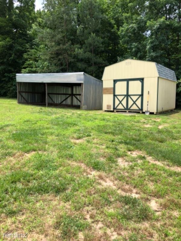 3165 Sandy Hook Rd - Photo 3 of 4