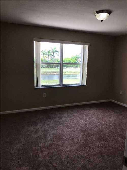 13376 SW 47th St - Photo 2 of 8