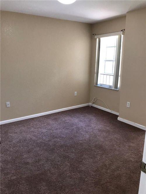 13376 SW 47th St - Photo 3 of 8