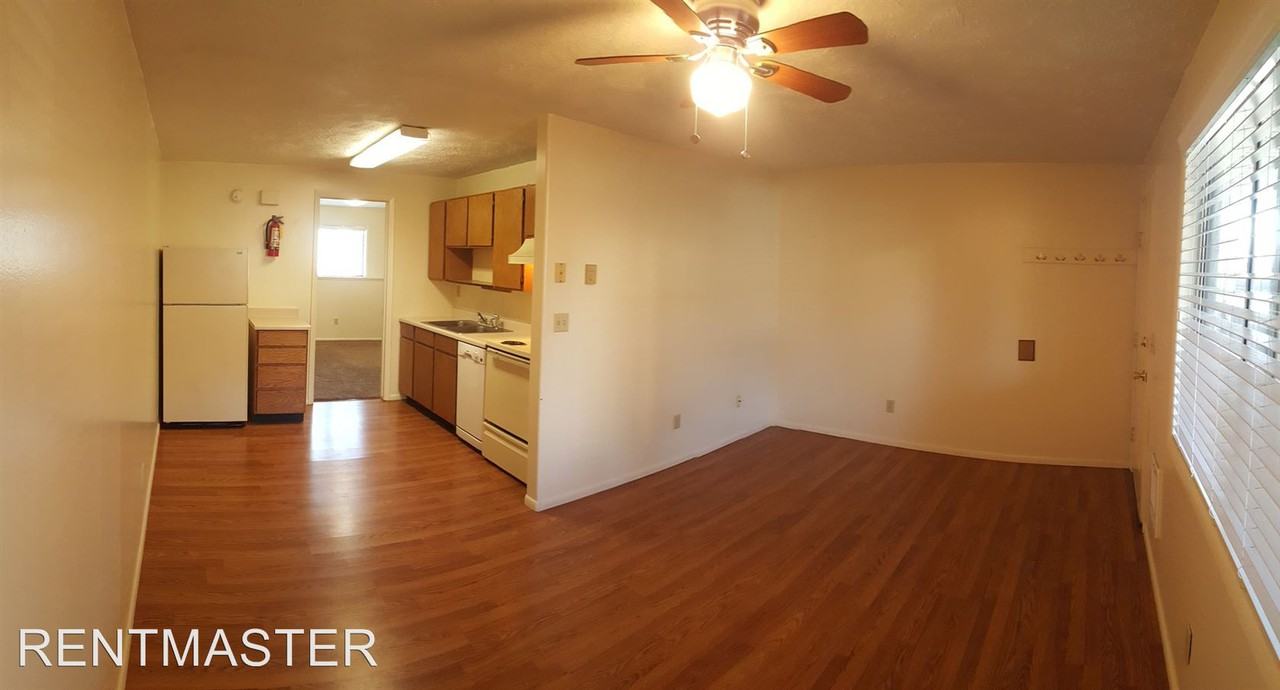 234  W 1st S - Photo 2 of 5