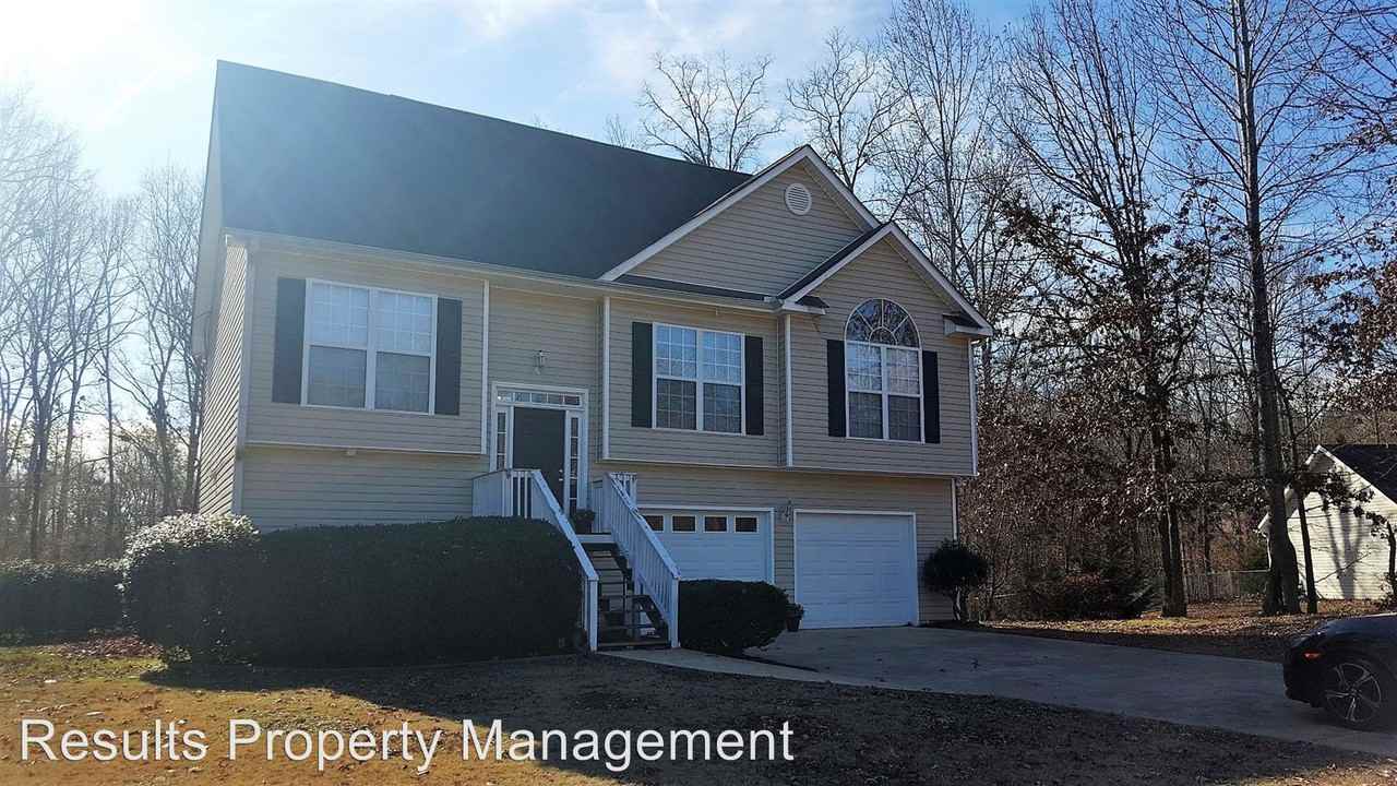 110 Woodstream Trail - Photo 2 of 9