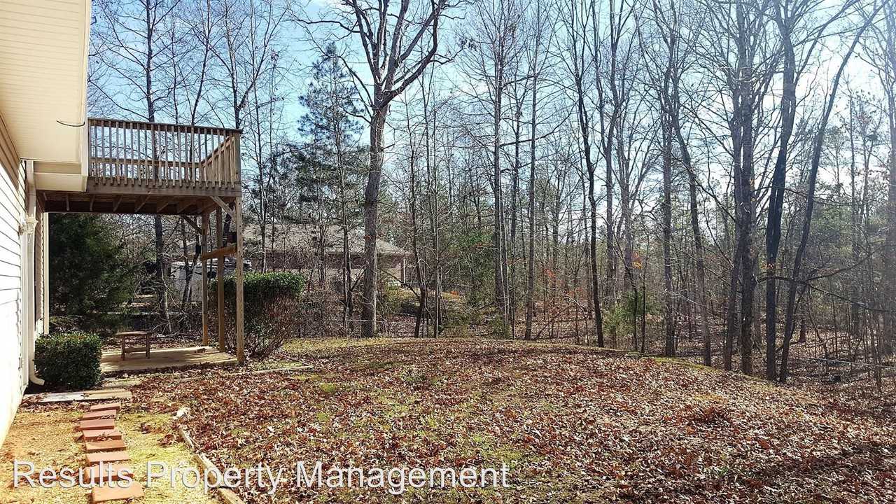 110 Woodstream Trail - Photo 3 of 9