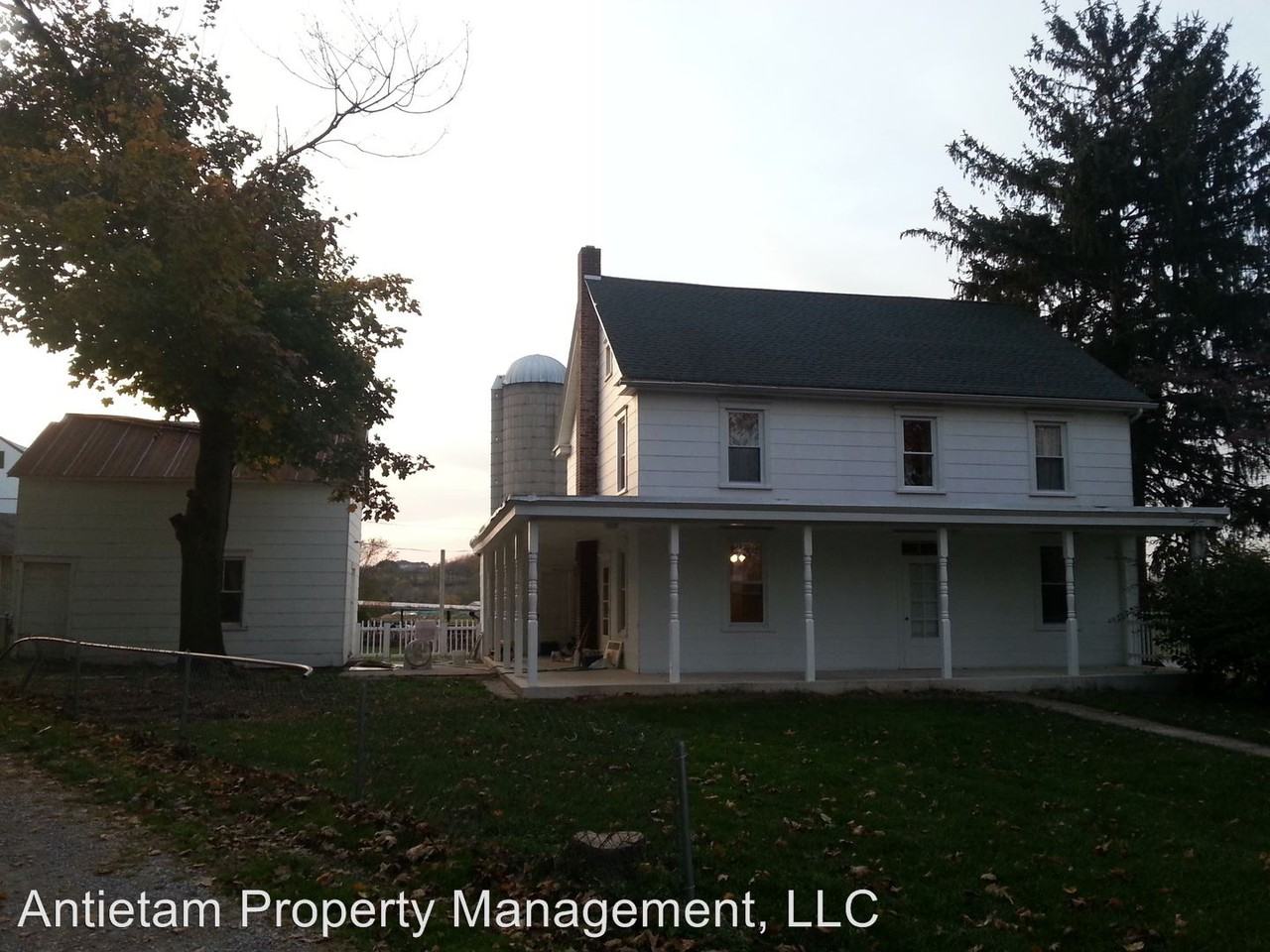 12726 Unger Rd - Photo 2 of 14
