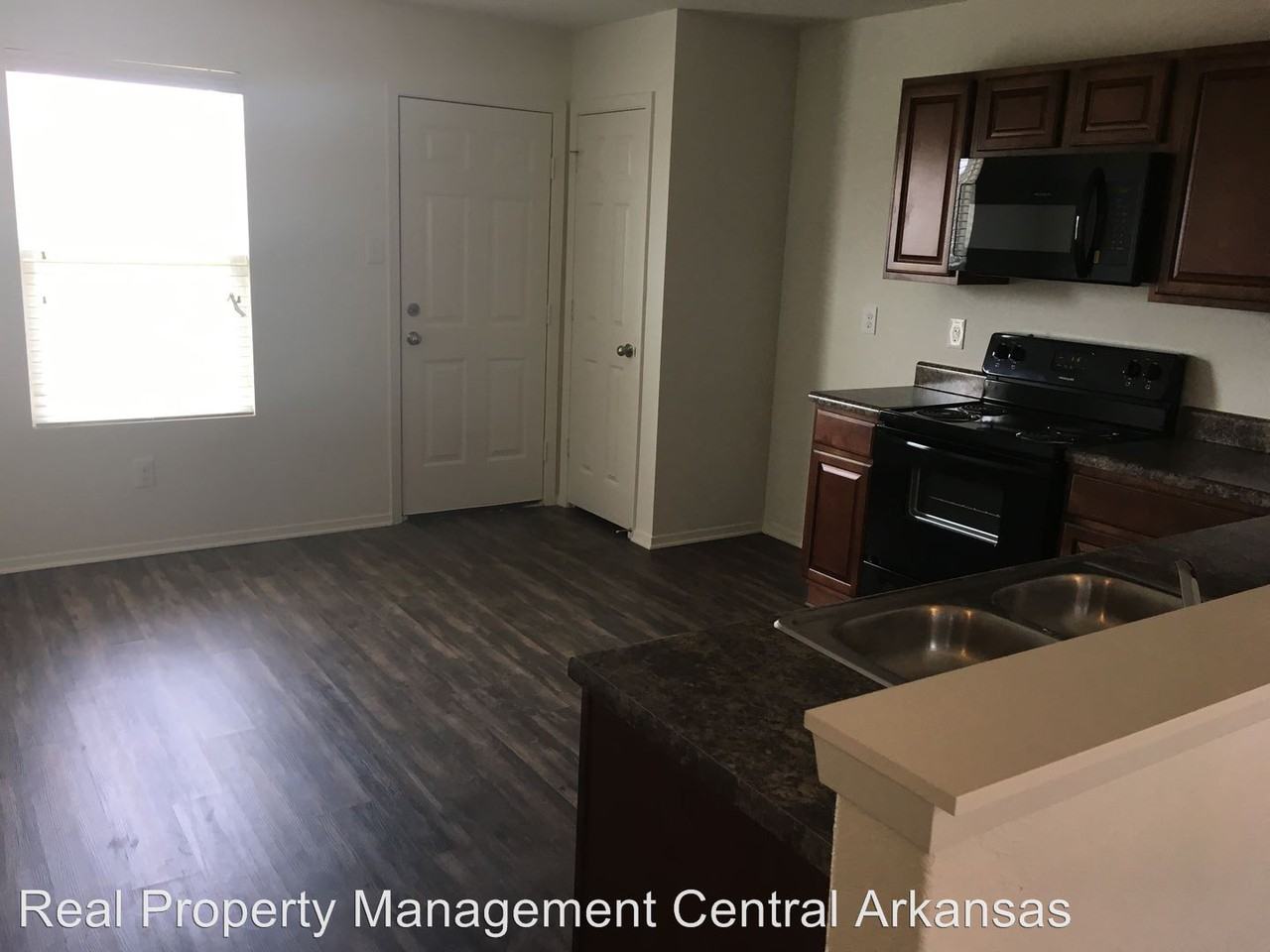 3713 Churchill Dr - Photo 2 of 10