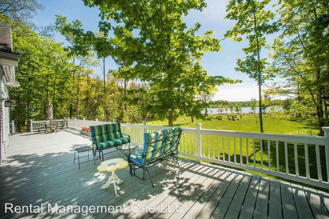 2621 Hidden Valley Ln - Photo 2 of 37