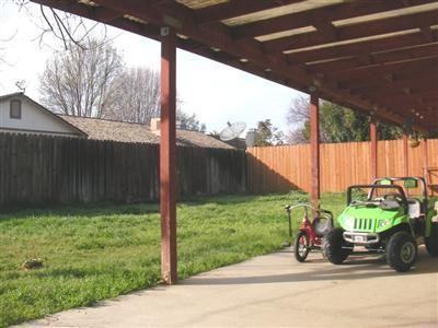 747 Balmoral Dr - Photo 2 of 6