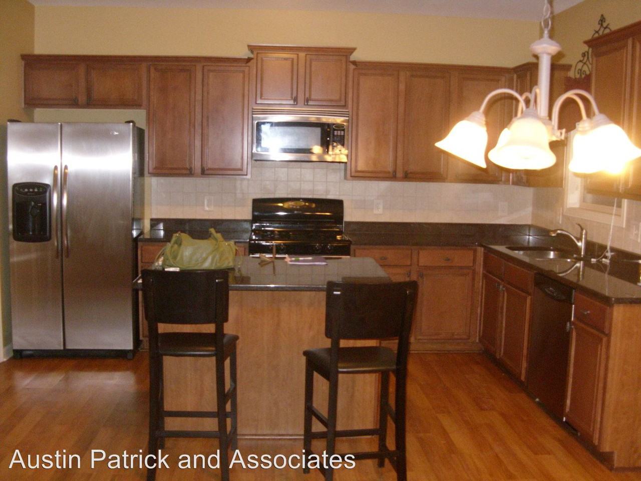 417 Belmont Way - Photo 3 of 10