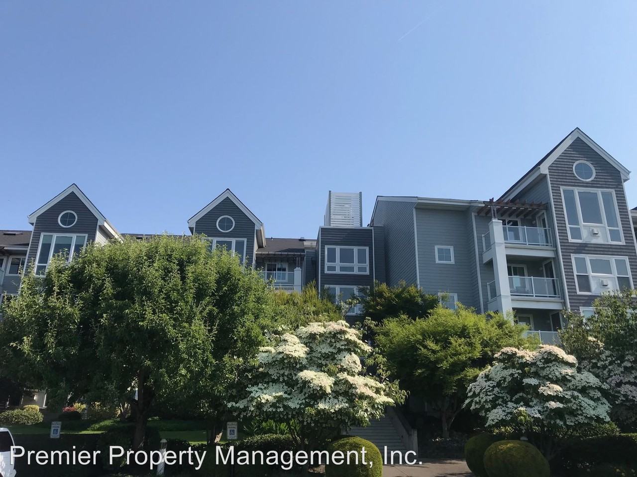 520 SE Columbia River Dr #232
