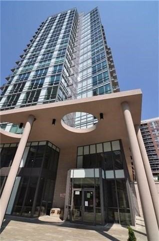 26 Norton Avenue #PH04