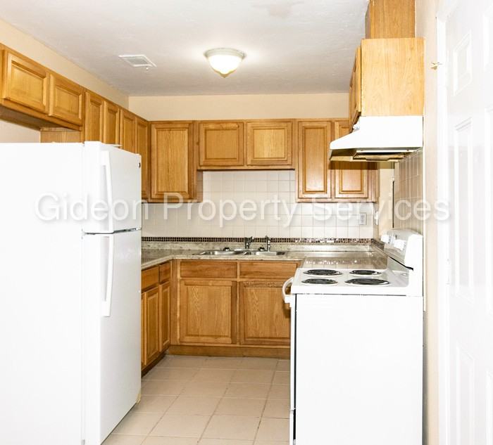 7402 SE 226th Terrace - Photo 3 of 13