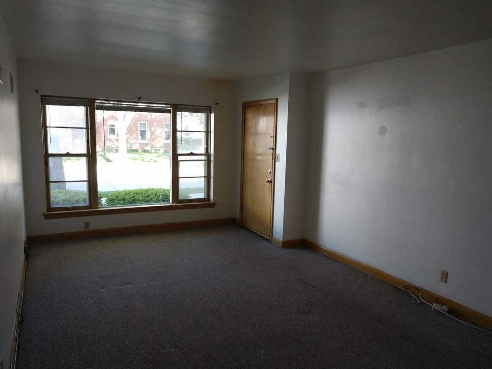 3470 N 53rd St - Photo 2 of 6