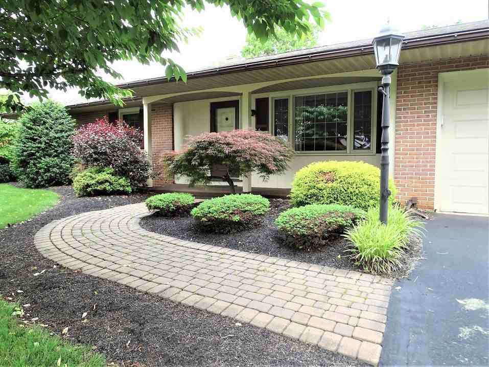 821 School Ln - Photo 2 of 21