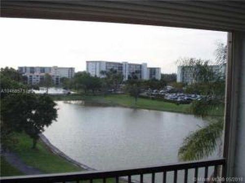 2112 S Cypress Bend Dr #506