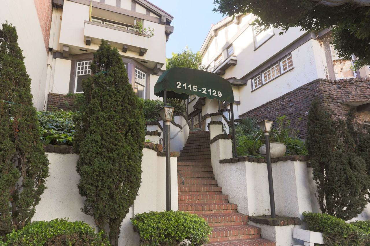 2115 Hyde Street - Photo 2 of 16