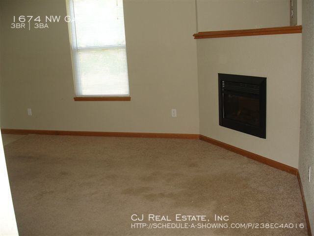 1674 NW Garrett Dr - Photo 2 of 8