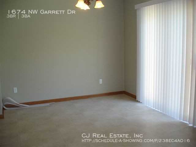 1674 NW Garrett Dr - Photo 3 of 8